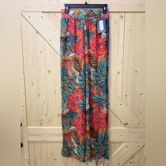 PrettyLittleThing Other - ❤️❤️NWT PrettyLittleThing Wide Leg Multicolor Palm Leaf Tropical Swim Coverup